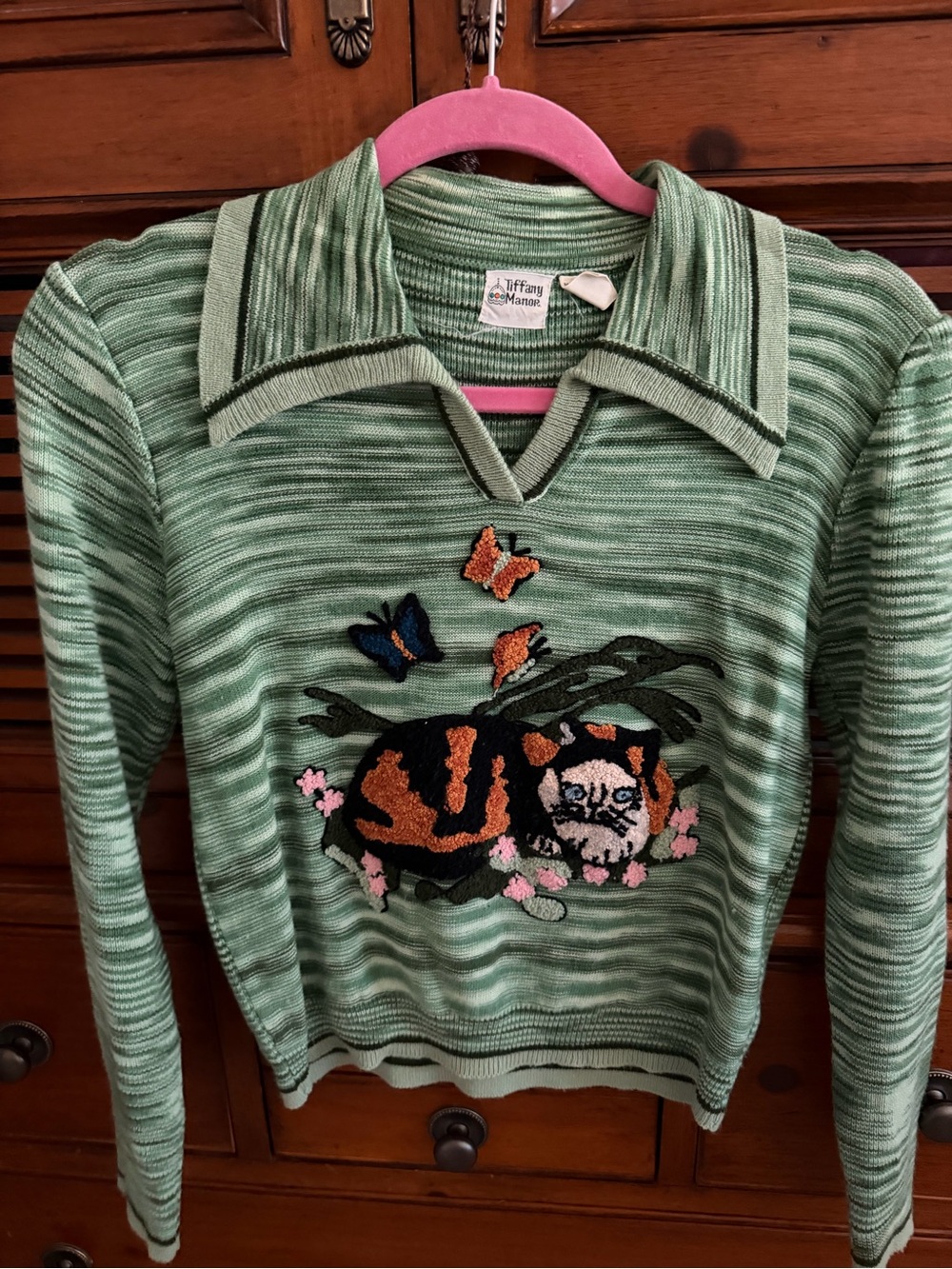 Vintage Green V-Neck Sweater with Multicolor Animal Embroidery Large